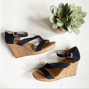 Toms Clarissa Black Sandal Cork Wedges✨